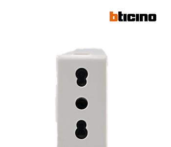 Italian standard socket 16A - White - Bticino - AM5180E