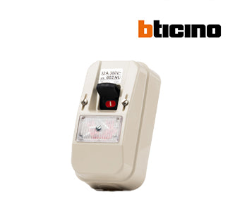 Fuse switch 32A 380V 2P Surface mounted - Bticino - 602NU