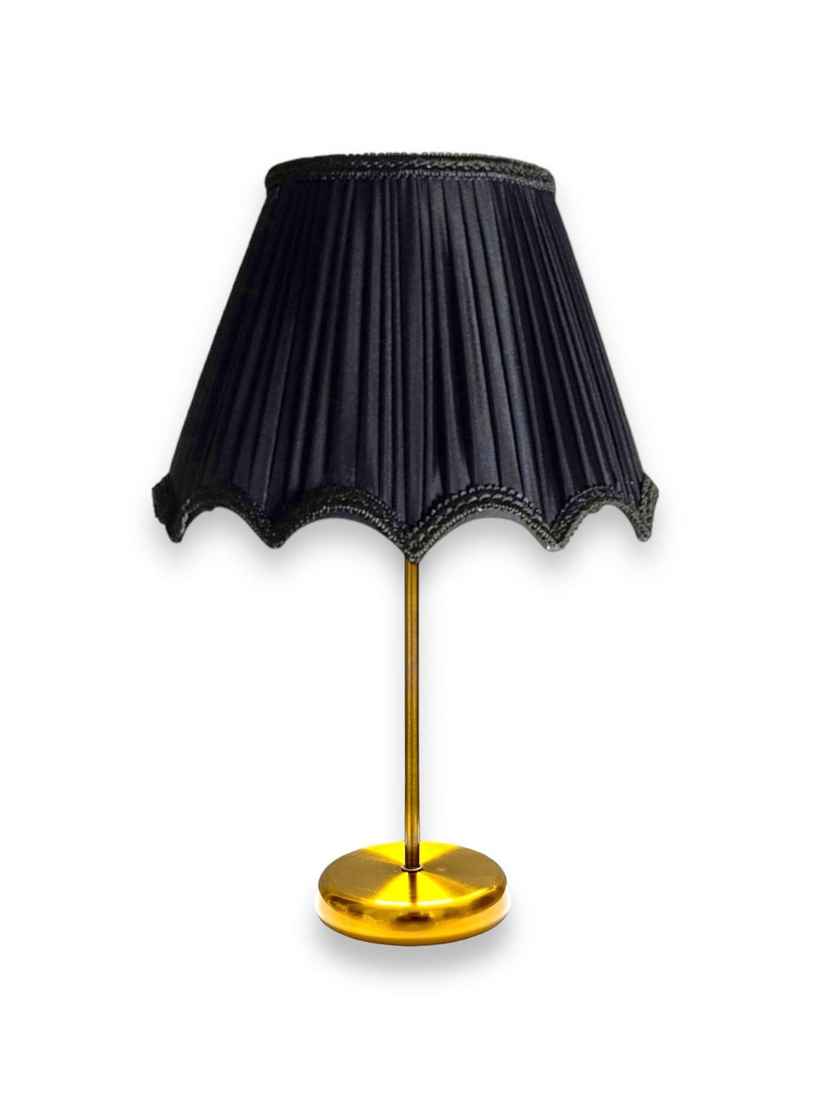 أباجورة معدن ذهبي بشابوه أسود 50×30 سم من دوت للاضاءة - DotGTL-50308